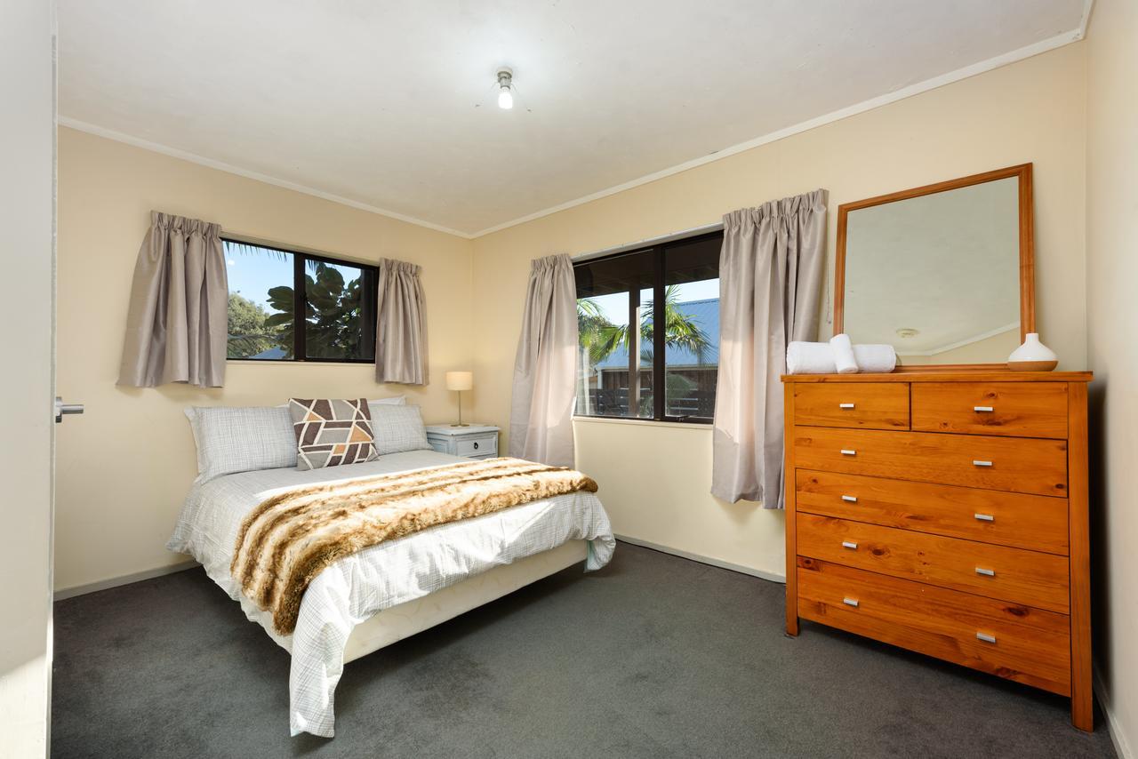 Convenient Family Bach With Easy Access To Blake Park The Beach And Downtown Mount Maunganui Zewnętrze zdjęcie