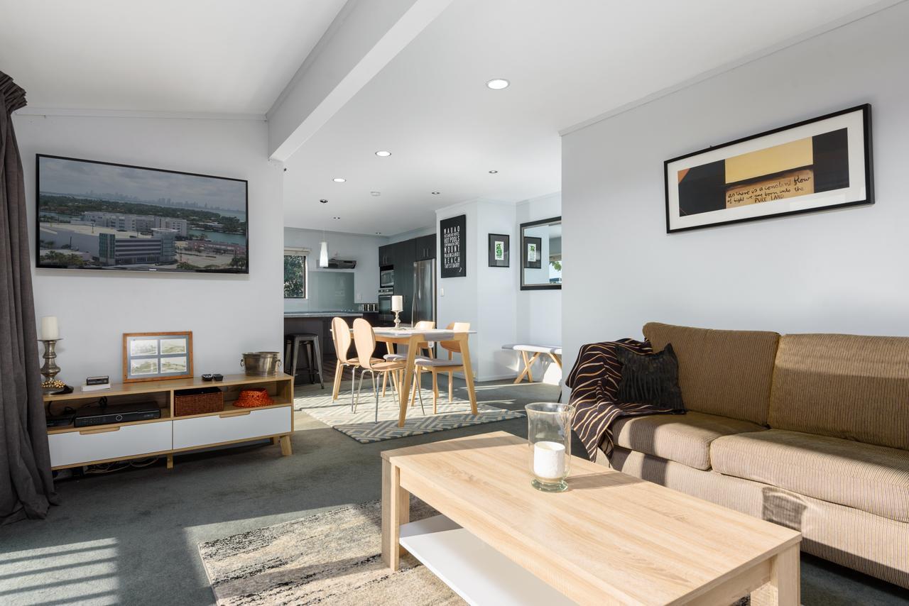 Convenient Family Bach With Easy Access To Blake Park The Beach And Downtown Mount Maunganui Zewnętrze zdjęcie
